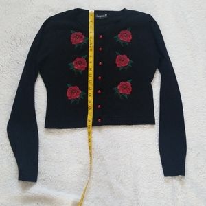 Sourpuss crop cardigan black with red roses
